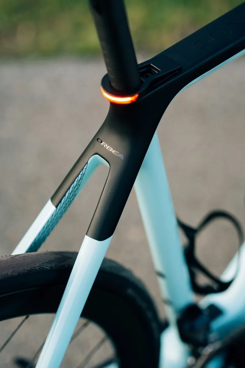 Orbea Gain M10i Dura Ace Di2 Electric Road Bike 2021 Ice Green/Black -9